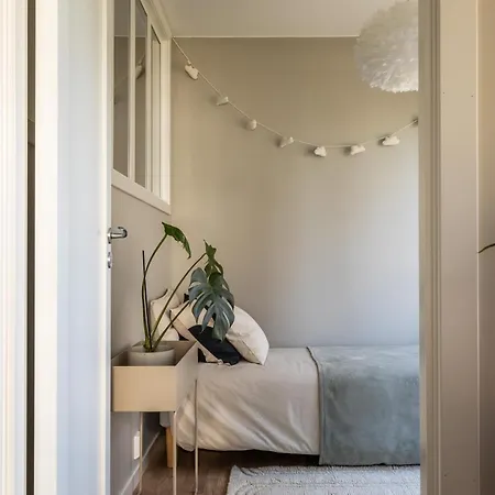 Scandinavian With 2 Bedrooms And Terrasse - Close To Storo Storsenter And All Public Transport * Oslo