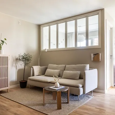 Scandinavian Apartment: Modern Two-bedroom With Terrace Near Storo Storsenter *