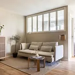 Scandinavian With 2 Bedrooms And Terrasse - Close To Storo Storsenter And All Public Transport *