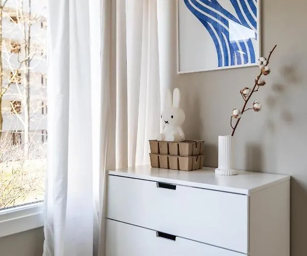 Scandinavian With 2 Bedrooms And Terrasse - Close To Storo Storsenter And All Public Transport * Oslo